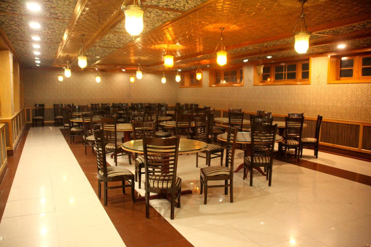 Hotel New Park At Dal Lake Srīnagar Dış mekan fotoğraf