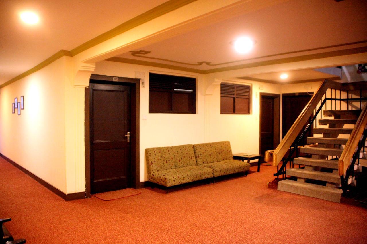 Hotel New Park At Dal Lake Srīnagar Dış mekan fotoğraf